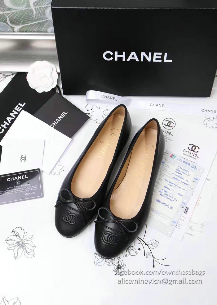 Chanel Tan Lambskin Ballet Flats Black Cap Toe CH1610