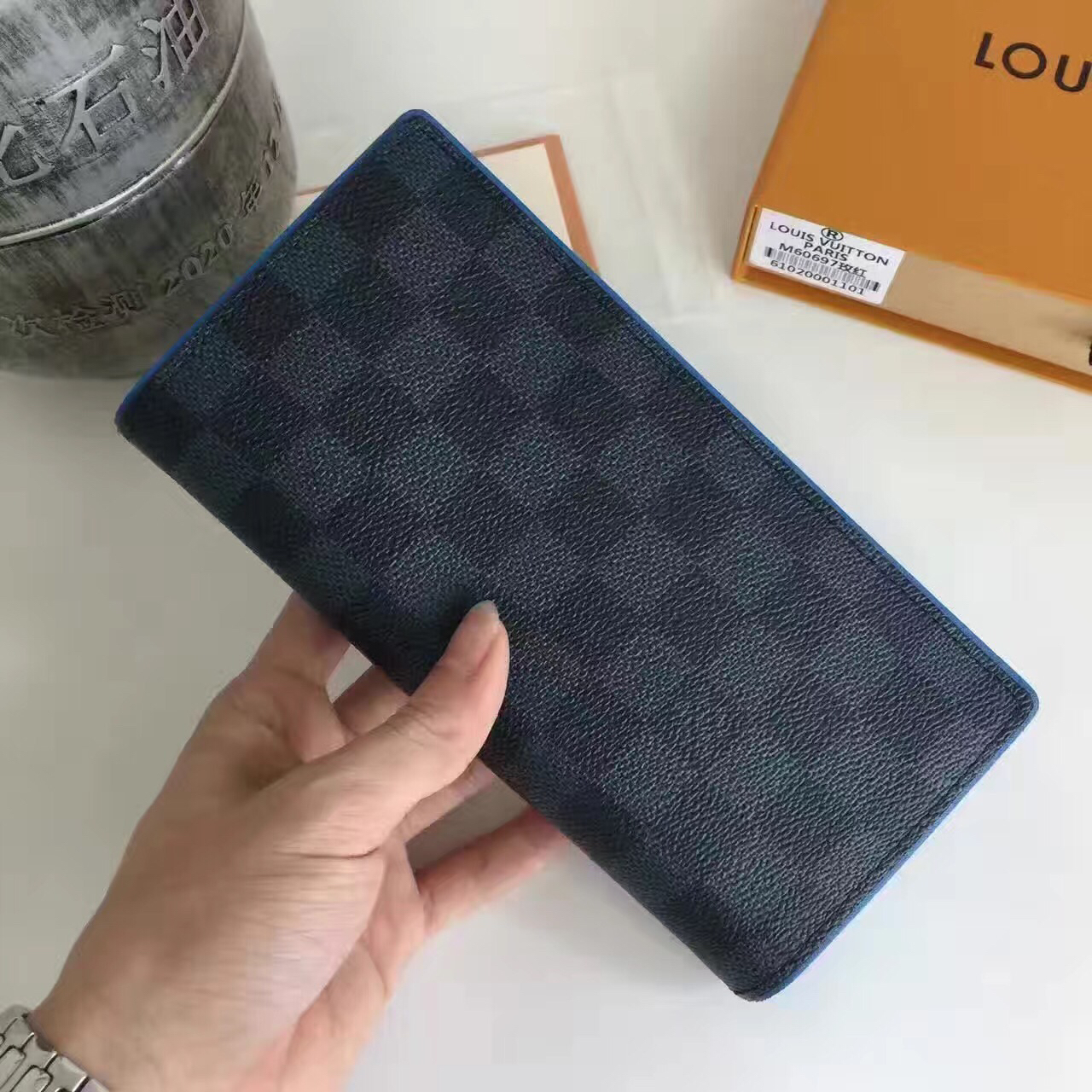 Louis Vuitton Damier Graphite Canvas Brazza Wallet N63168