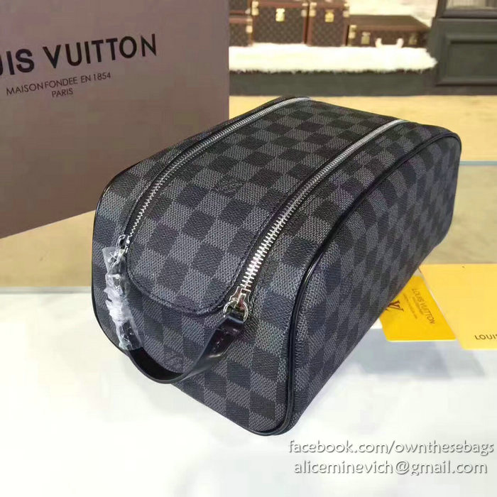 Louis Vuitton Damier Graphite Canvas King Size Toiletry Bag N47526