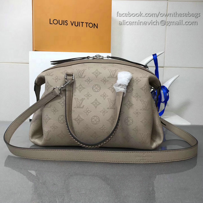 Louis Vuitton Mahina Leather Asteria Galet M54673