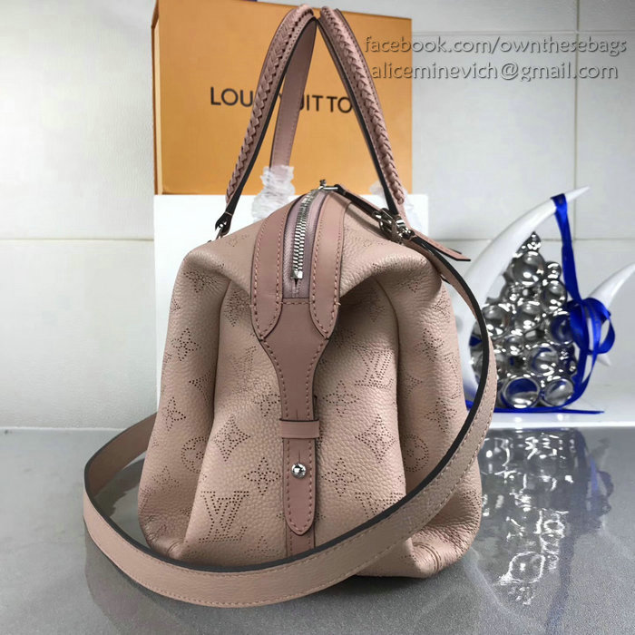Louis Vuitton Mahina Leather Asteria Magnolia M54673