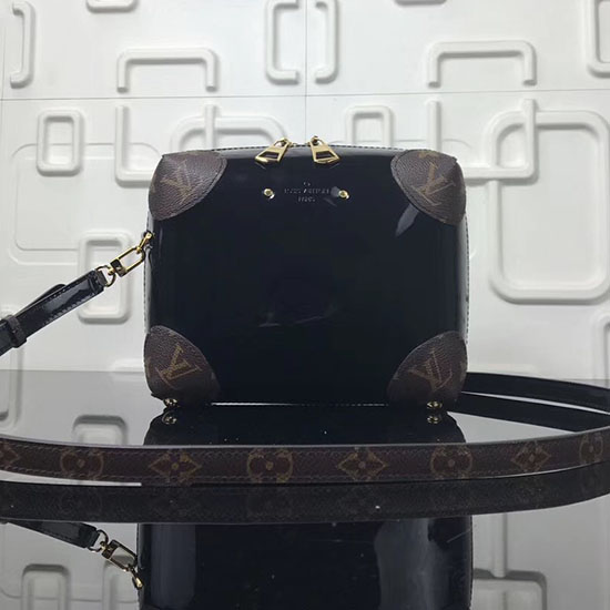 Louis Vuitton Patent Leather Venice Noir M54390