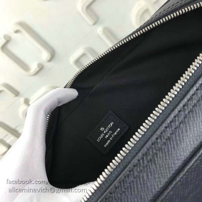 Louis Vuitton Taiga Leather Porte-Documents Voyage M41478