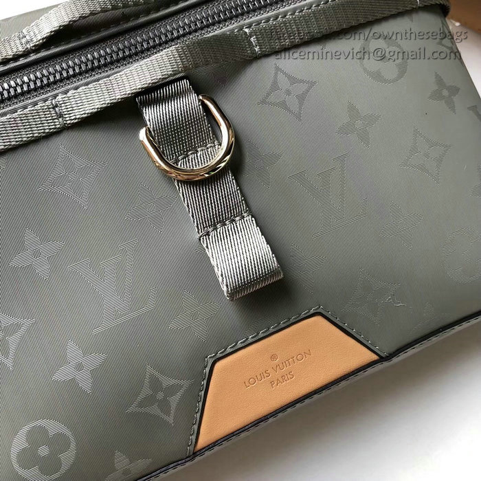 Messenger monogram pm titanium leather satchel Louis Vuitton Grey