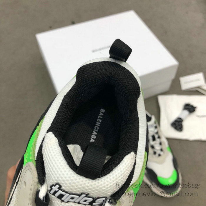 Balenciaga Triple S Sneakers B811061H