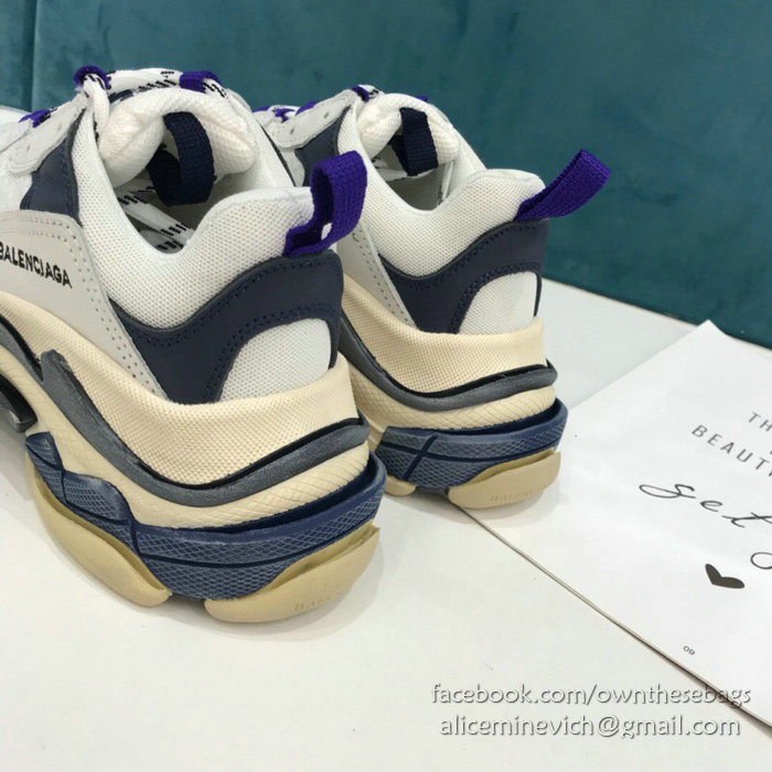 Balenciaga Triple S Sneakers B811061L