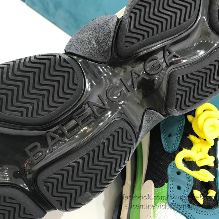 Balenciaga Triple S Sneakers B811062B