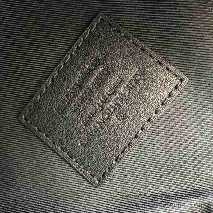 Louis Vuitton Calfskin Box Bag Noir M44427