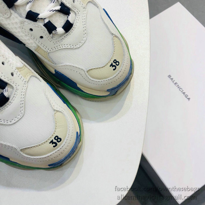 Balenciaga Triple S Sneakers B811061N