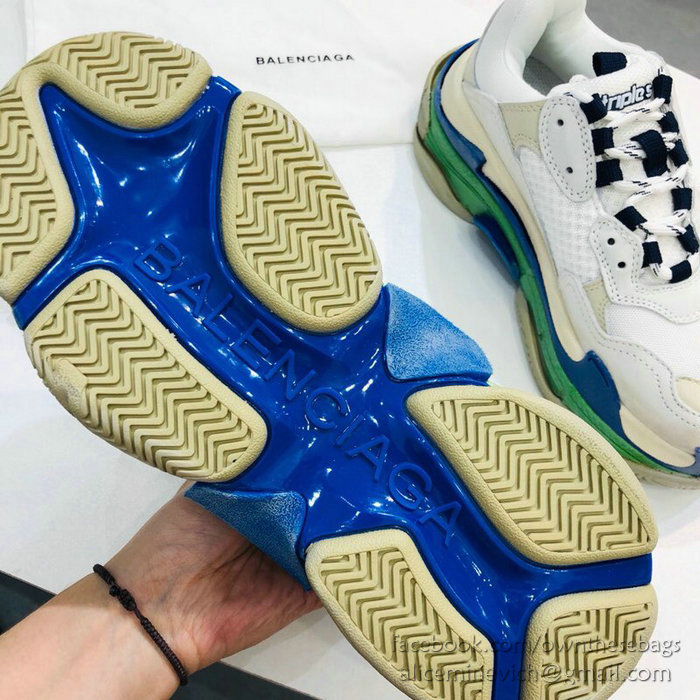 Balenciaga Triple S Sneakers B811061N
