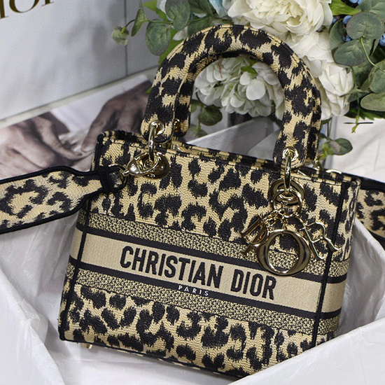 Dior Medium Lady D-lite Bag MD800212