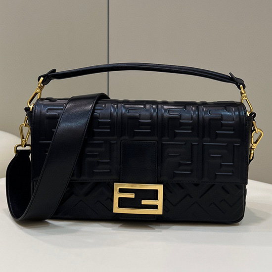 Fendi Baguette Leather Bag Black F0192